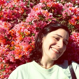 Meet your Posher, Laura